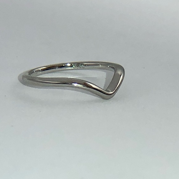 Chevron Ring - Picture 3 of 8